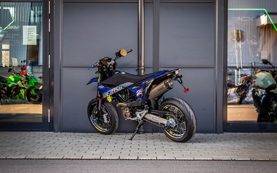 Gebrauchtmotorrad Husqvarna 701 Supermoto - Bild 3
