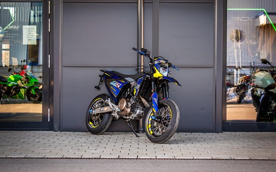 Gebrauchtmotorrad Husqvarna 701 Supermoto - Bild 6
