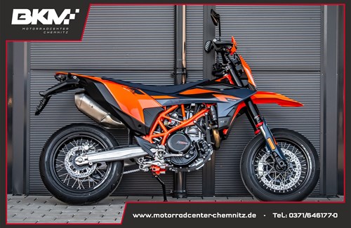 Neumotorrad KTM 690 SMC R