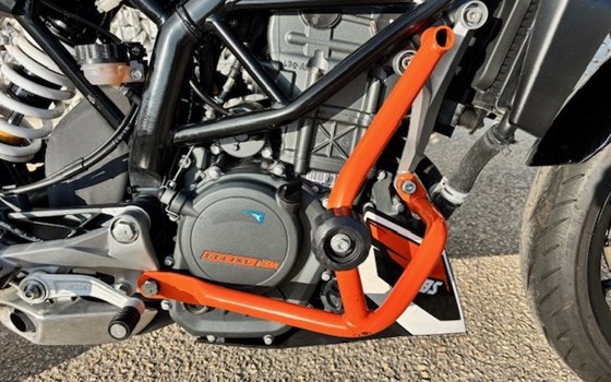 Gebrauchtmotorrad KTM 125 Duke - Bild 7