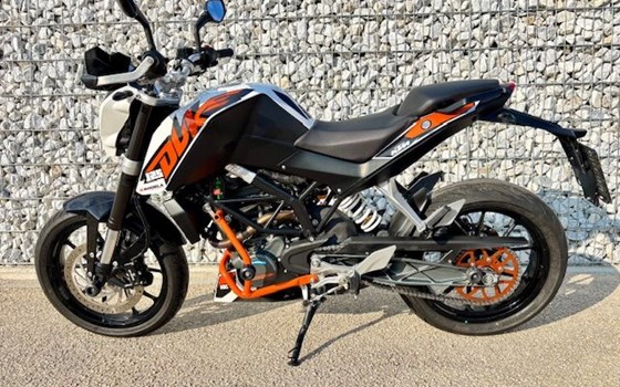 Gebrauchtmotorrad KTM 125 Duke - Bild 4