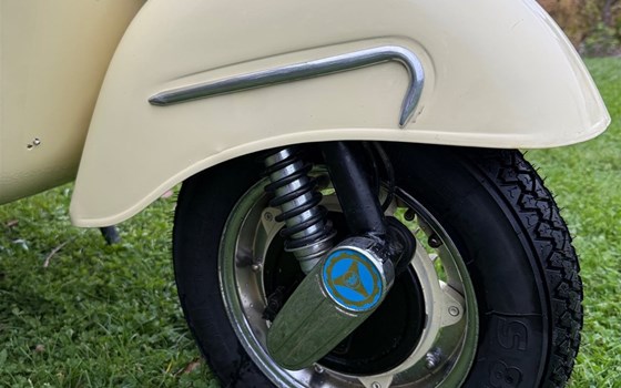 Gebrauchtmotorrad Vespa 160 GS - Bild 6