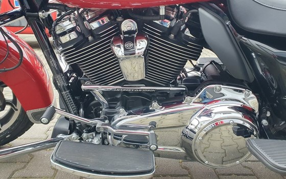 Gebrauchtmotorrad Harley-Davidson Electra Glide Ultra Classic FLHTCU - Bild 11