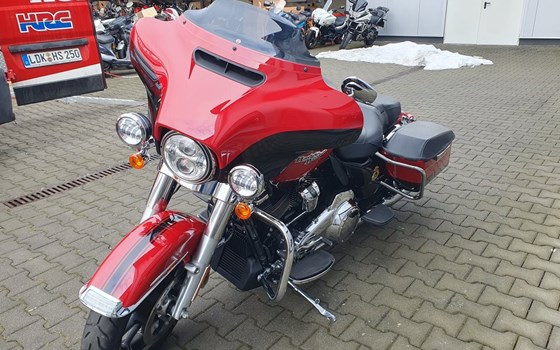Gebrauchtmotorrad Harley-Davidson Electra Glide Ultra Classic FLHTCU - Bild 7