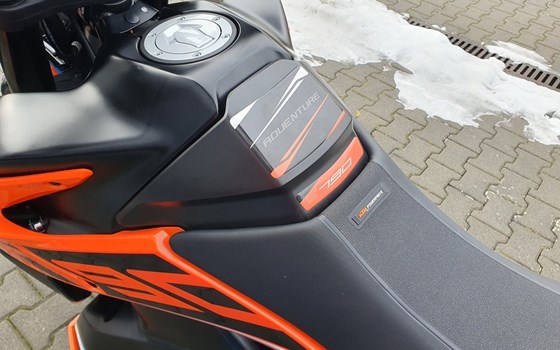 Gebrauchtmotorrad KTM 790 Adventure - Bild 11