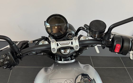 Neufahrzeug Triumph Speed Twin 900 - Bild 8