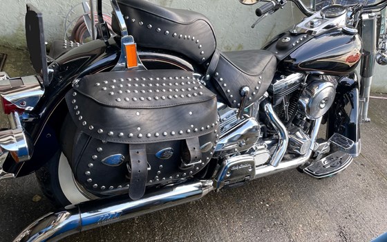 Gebrauchtmotorrad Harley-Davidson Softail Heritage Classic FLSTC - Bild 2