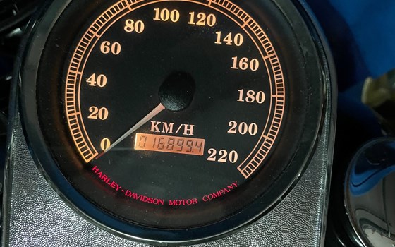 Gebrauchtmotorrad Harley-Davidson Softail Heritage Classic FLSTC - Bild 6