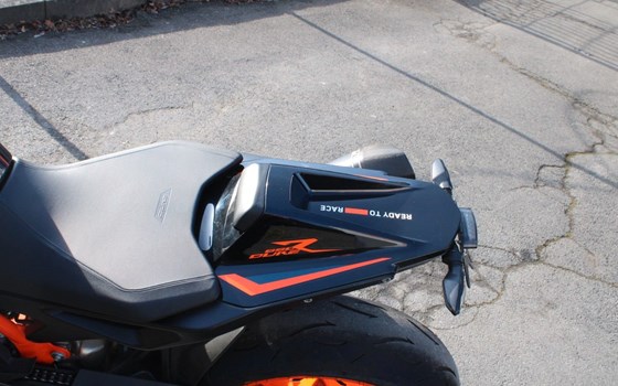 Gebrauchtmotorrad KTM 890 Duke R - Bild 13