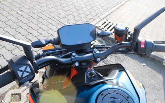 Gebrauchtmotorrad KTM 890 Duke R - Bild 15