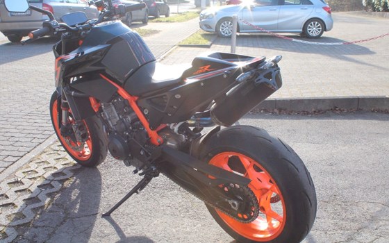 Gebrauchtmotorrad KTM 890 Duke R - Bild 3