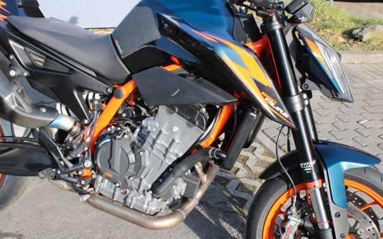 Gebrauchtmotorrad KTM 890 Duke R - Bild 8