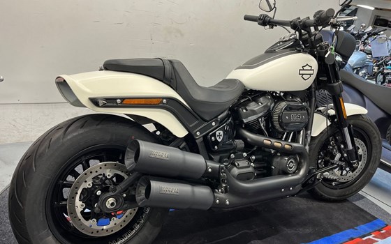 Gebrauchtmotorrad Harley-Davidson Softail Fat Bob 114 FXFBS - Bild 11