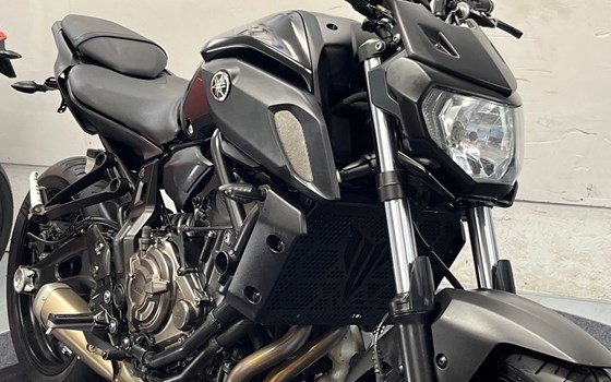 Gebrauchtmotorrad Yamaha MT-07 - Bild 3