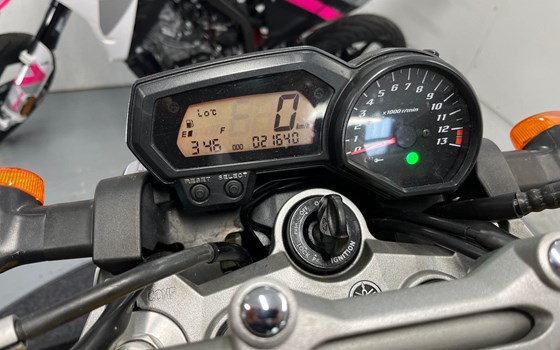 Gebrauchtmotorrad Yamaha FZ1 - Bild 8