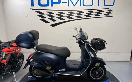 Gebrauchtmotorrad Vespa GTS 300 Super Tech - Bild 1