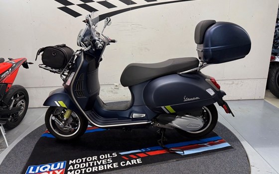 Gebrauchtmotorrad Vespa GTS 300 Super Tech - Bild 3