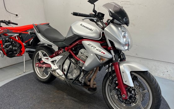 Gebrauchtmotorrad Kawasaki ER-6n - Bild 10