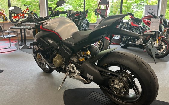 Gebrauchtmotorrad Ducati Streetfighter V4 SP - Bild 6
