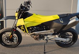 Neumotorrad Husqvarna 701 Supermoto