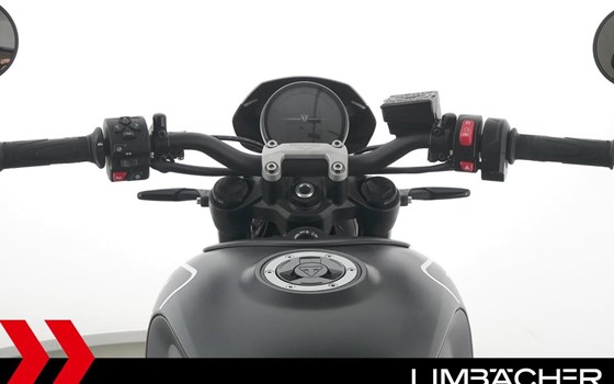 Gebrauchtmotorrad Triumph Trident 660 - Bild 13