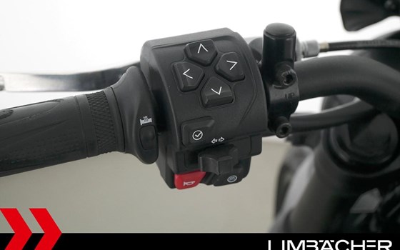 Gebrauchtmotorrad Triumph Trident 660 - Bild 22