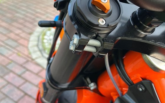 Gebrauchtmotorrad KTM 690 SMC R - Bild 8