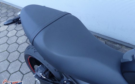 Gebrauchtmotorrad Triumph Trident 660 - Bild 4