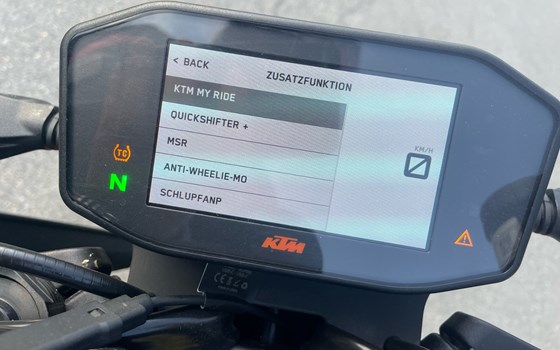 Gebrauchtmotorrad KTM 890 Duke R - Bild 3