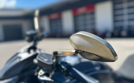 Gebrauchtmotorrad Ducati Diavel Carbon - Bild 8