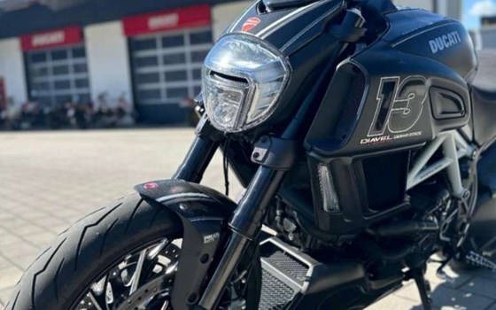 Gebrauchtmotorrad Ducati Diavel Carbon - Bild 9