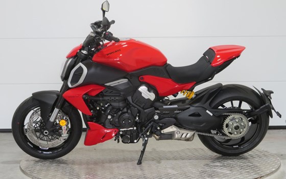 Neufahrzeug Ducati Diavel V4 - Bild 4