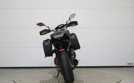 Gebrauchtmotorrad Yamaha MT-09 - Bild 10