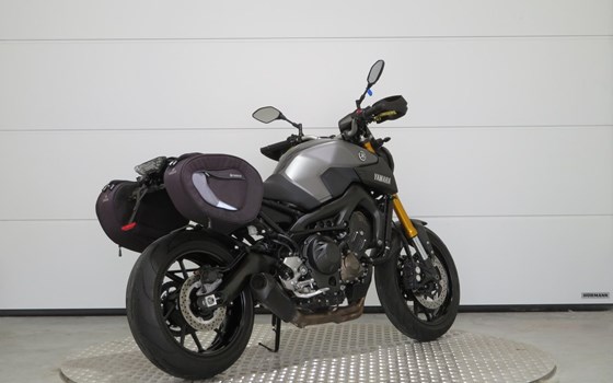 Gebrauchtmotorrad Yamaha MT-09 - Bild 2