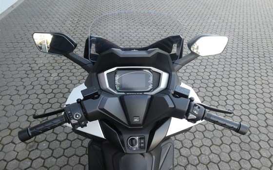 Neufahrzeug Honda Forza 125 - Bild 11