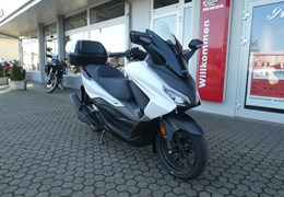 Neumotorrad Honda Forza 125