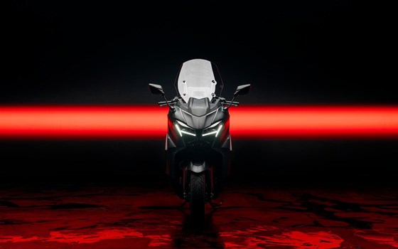 Neufahrzeug Yamaha TMAX 25th Anniversary - Bild 11