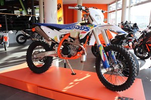 Offer KTM 300 EXC SIX DAYS
