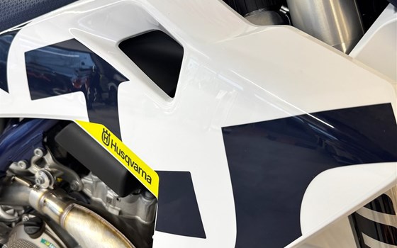 Neufahrzeug Husqvarna FS 450 - Bild 7