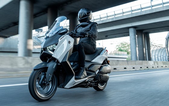 Neufahrzeug Yamaha XMAX 300 Tech MAX+ - Bild 9