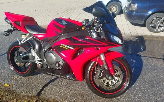 Gebrauchtmotorrad Honda CBR1000RR Fireblade - Bild 2