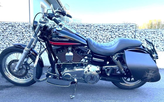 Gebrauchtmotorrad Harley-Davidson Dyna Super Glide Custom FXDC - Bild 1
