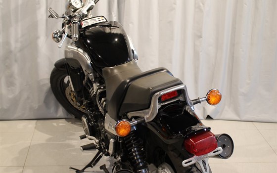 Gebrauchtmotorrad Yamaha V-Max VMX 1200 - Bild 12