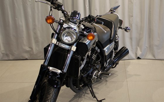 Gebrauchtmotorrad Yamaha V-Max VMX 1200 - Bild 7