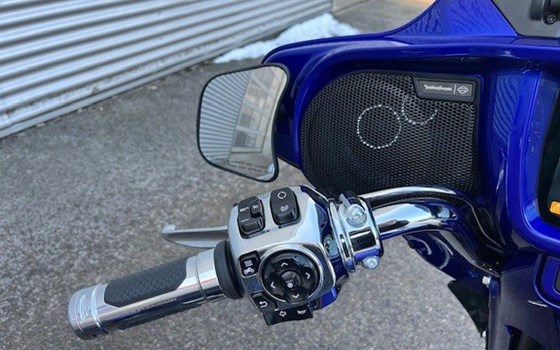 Gebrauchtmotorrad Harley-Davidson CVO Street Glide FLHXSE - Bild 13