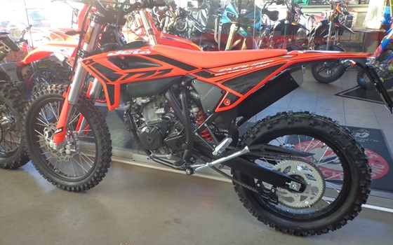 Neufahrzeug Beta RR 125 4T LC Enduro - Bild 5