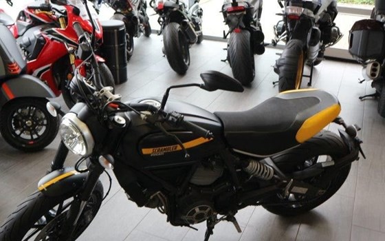 Gebrauchtmotorrad Ducati Scrambler Full Throttle - Bild 1