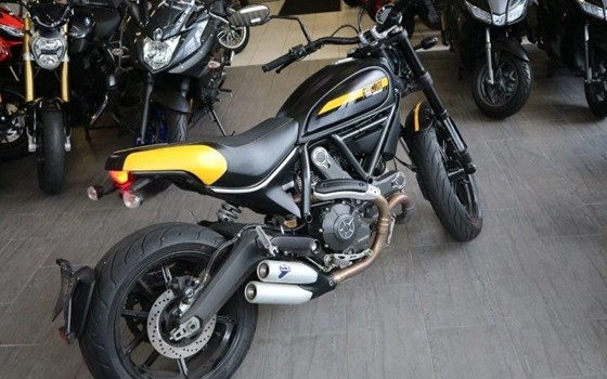 Gebrauchtmotorrad Ducati Scrambler Full Throttle - Bild 6