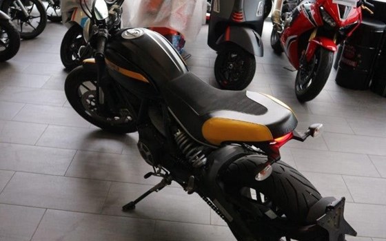 Gebrauchtmotorrad Ducati Scrambler Full Throttle - Bild 9