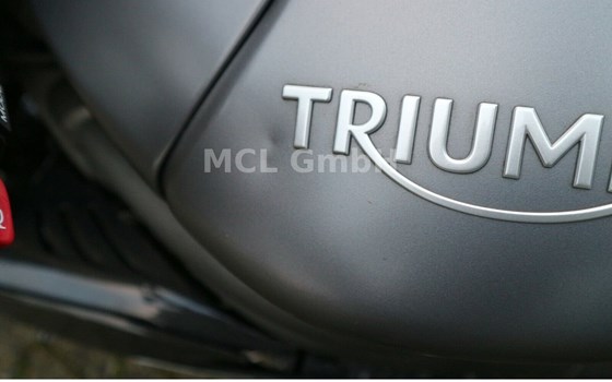 Gebrauchtmotorrad Triumph Speed Triple R - Bild 13